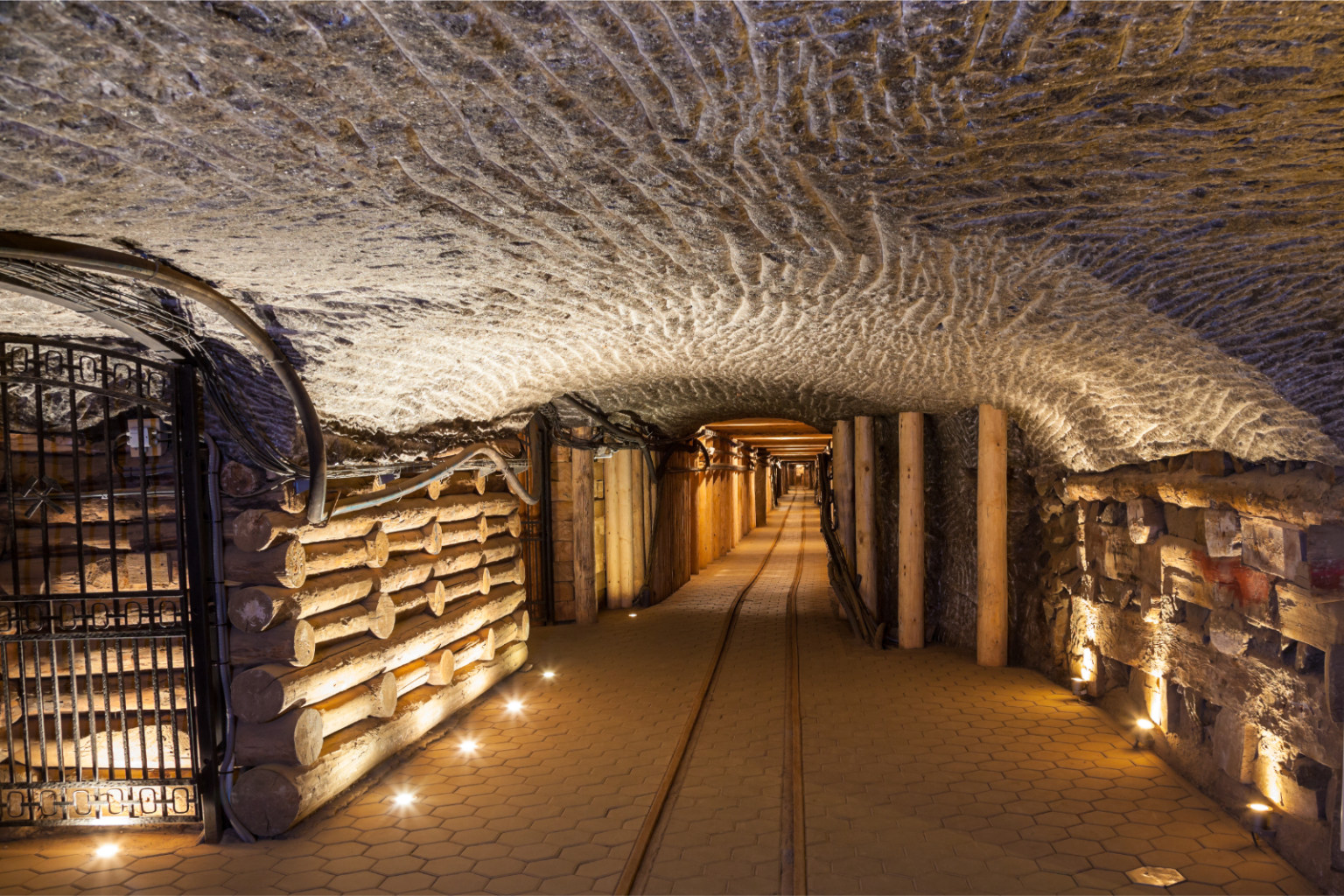 Käytävä Wieliczkan suolakaivoksessa