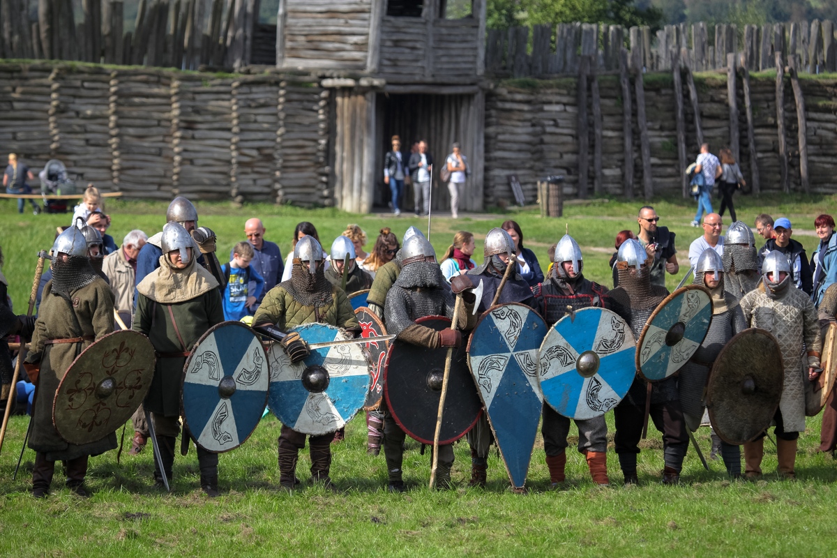 Slaavien ja viikinkien festivaali Puolan Wolinissa