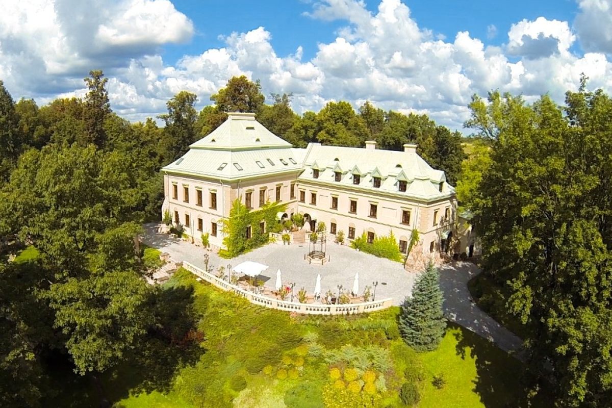 Manor House SPA Odrowążówin palatsi: Puolan paras SPA