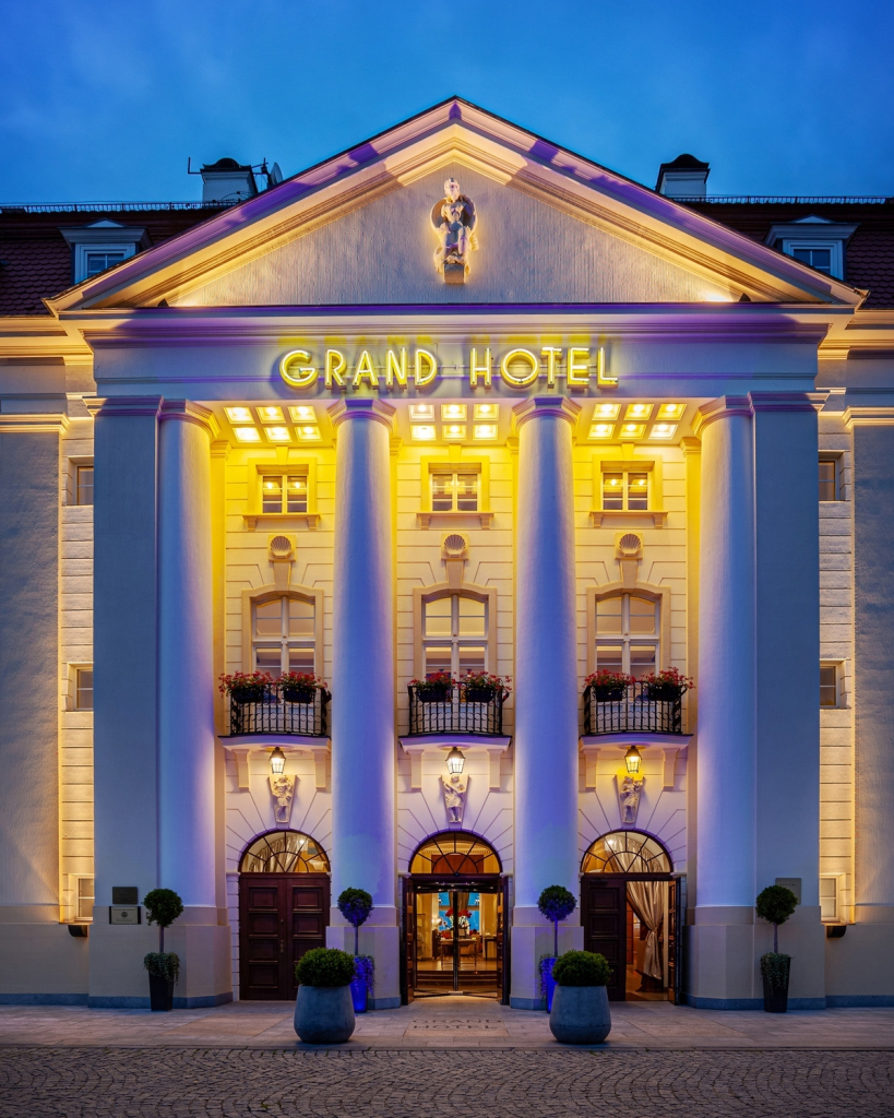 top_artykul_sofitel_grand_sopot_exterior_1_1200.jpg